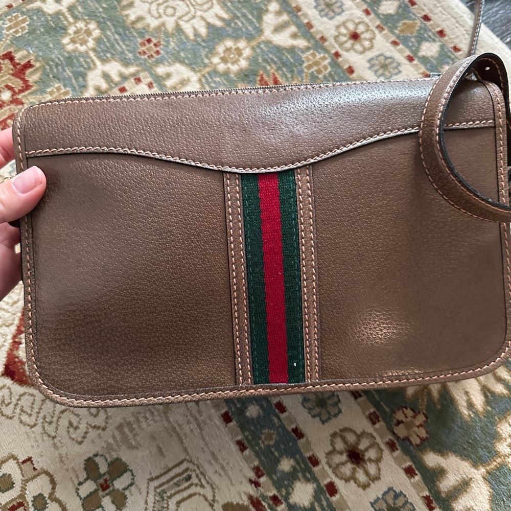 Gucci Tan Leather Crossbody with Signature Stripe - Picture 5 of 12